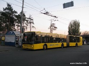 В киевских автобусах и троллейбусах появятся турникеты карточка